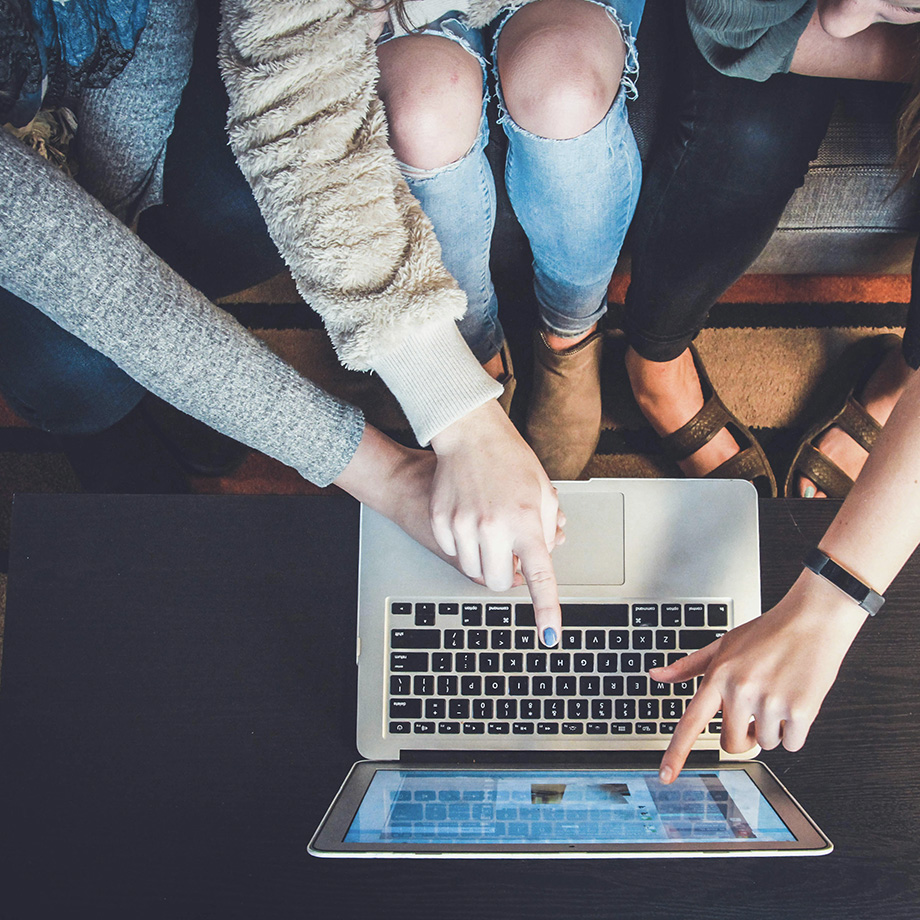 Blog Collaboration Is Key To Create Sensitive Elearning Content